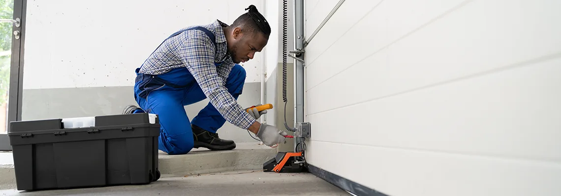 Repair Garage Door Not Closing But Light Flashing in North Chicago, IL