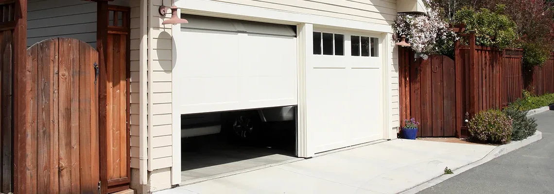 Repair Garage Door Won't Close Light Blinks in North Chicago, Illinois