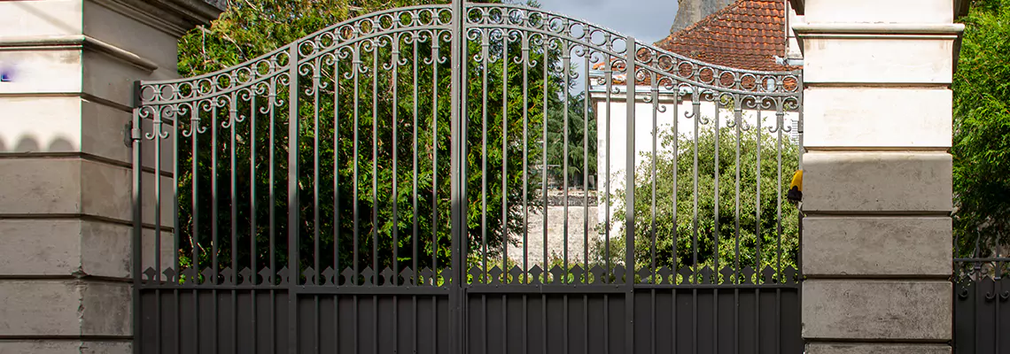 Wooden Swing Gate Repair in North Chicago, IL